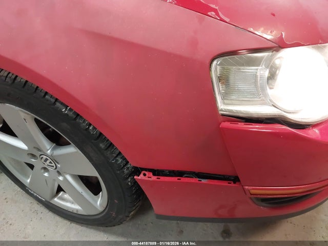 2008 VOLKSWAGEN PASSAT WVWAK73C38P049242 Photo 5