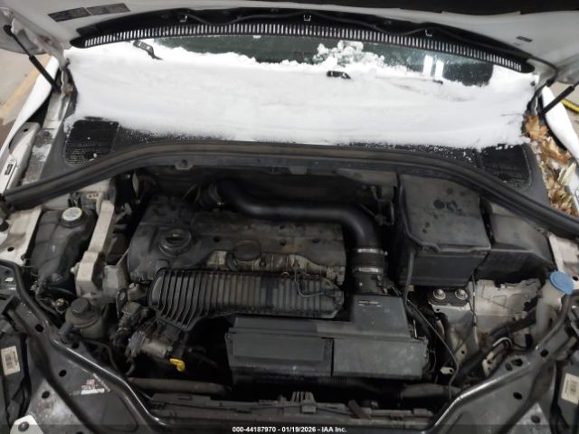 2016 VOLVO XC60 YV4612RK7G2781571 Photo 9