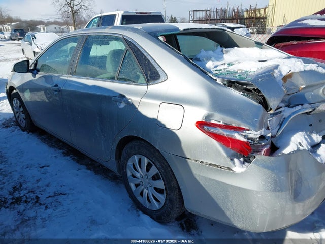 Продажа на аукционе авто 2017 Toyota Camry Le, vin: 4T1BF1FK2HU431459, номер лота: 44188026