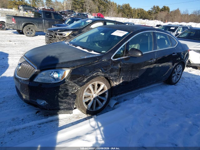 Buick Verano 2014 1G4PP5SK3E4158740 Image 2