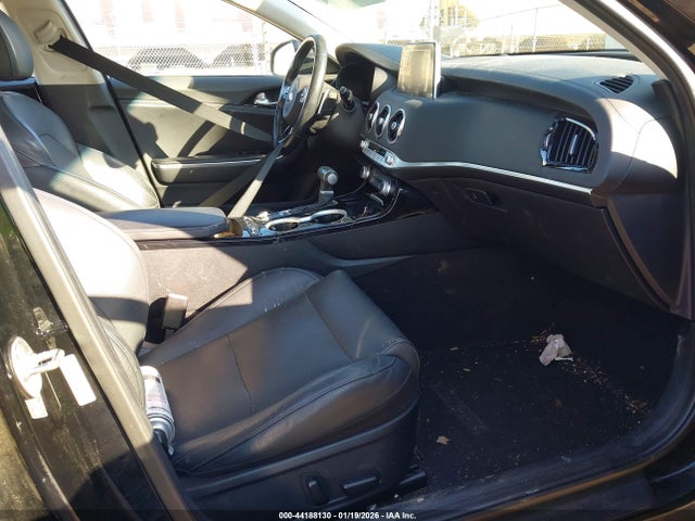 2018 KIA STINGER KNAE25LA2J6013443 Photo 4