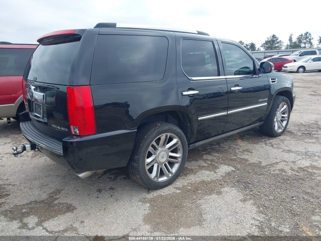 2010 CADILLAC ESCALADE 1GYUKDEF9AR283828 Photo 3