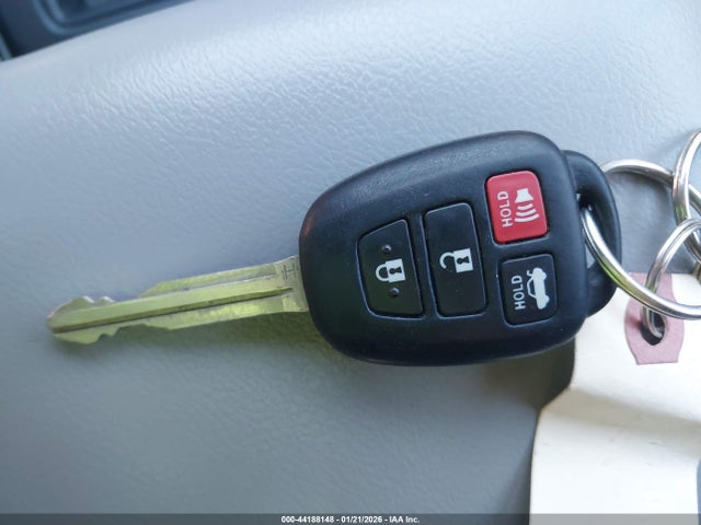 Toyota CAMRY LE 2017 4T1BF1FK3HU732242 Image 11