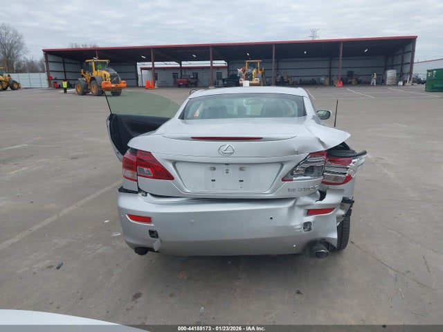 44188173 :رقم المزاد ، JTHFF2C28B2515206 vin ، 2011 Lexus Is 250c مزاد بيع