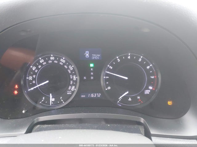44188173 :رقم المزاد ، JTHFF2C28B2515206 vin ، 2011 Lexus Is 250c مزاد بيع
