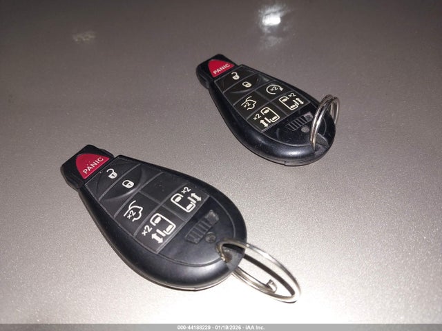 2014 CHRYSLER TOWN & COUNTRY 2C4RC1BG7ER445170 Photo 10