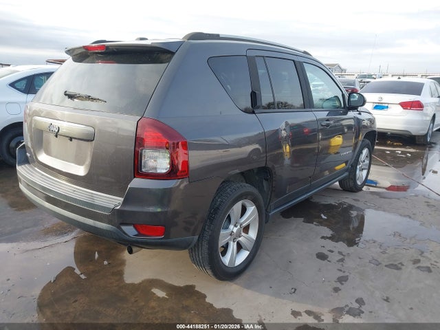 2016 Jeep Compass Sport მანქანა იყიდება აუქციონზე, vin: 1C4NJCBA5GD611882, აუქციონის ნომერი: 44188251