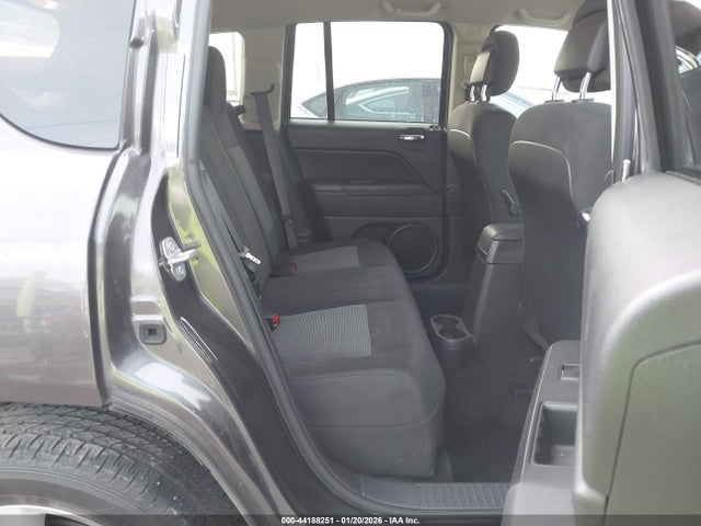 2016 Jeep Compass Sport მანქანა იყიდება აუქციონზე, vin: 1C4NJCBA5GD611882, აუქციონის ნომერი: 44188251