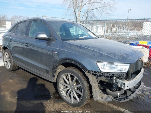 2018 AUDI Q3 WA1ECCFS3JR029135 Photo 0