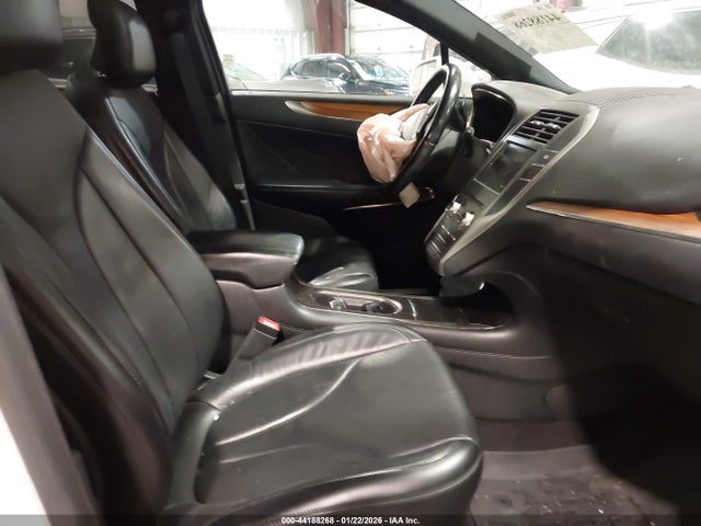 Aukcja sprzedaży 2017 Lincoln Mkc Reserve, vin: 5LMCJ3D95HUL69986, numer aukcji: 44188268