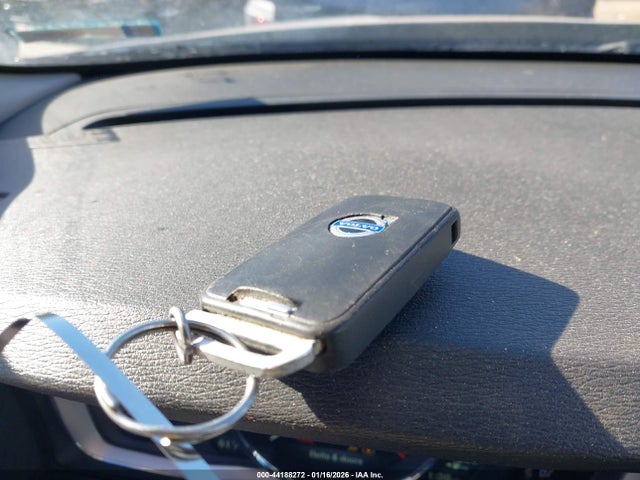 2015 VOLVO V60 YV140MEK3F1265169 Photo 10