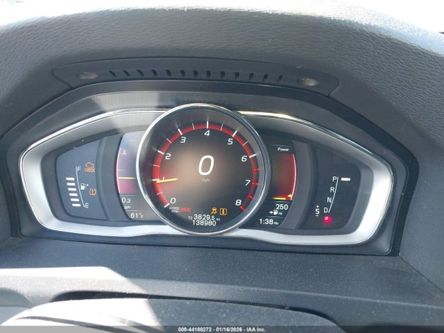 2015 VOLVO V60 YV140MEK3F1265169 Photo 6