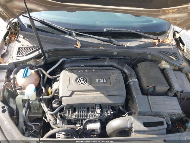 44188284 :رقم المزاد ، 1VWBT7A3XGC013152 vin ، 2016 Volkswagen Passat 1.8t Se مزاد بيع