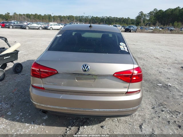 44188284 :رقم المزاد ، 1VWBT7A3XGC013152 vin ، 2016 Volkswagen Passat 1.8t Se مزاد بيع