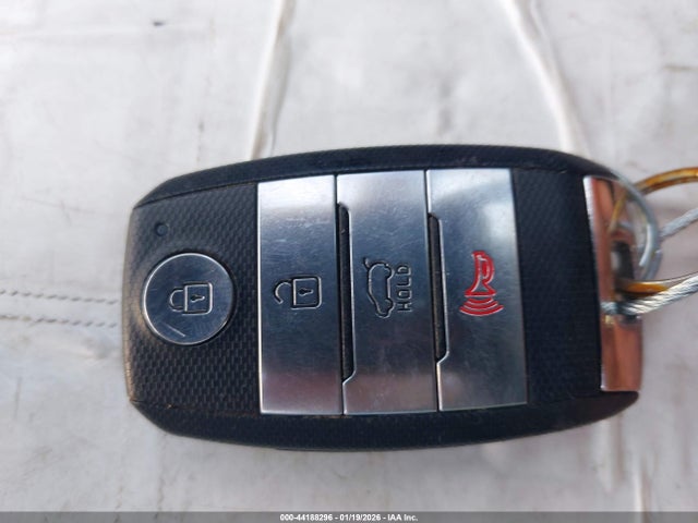 KNDPN3AC6K7563722 KIA Sportage Ex