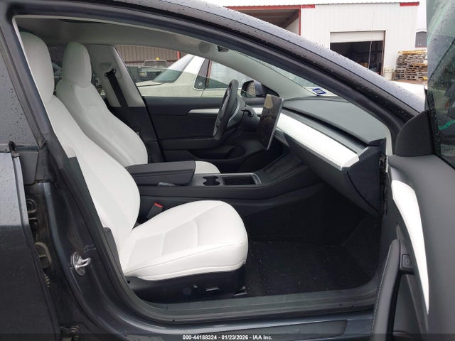 2023 TESLA MODEL 3 5YJ3E1EA2PF695020 Photo 4