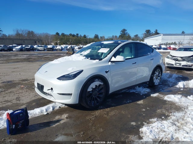 44188409 :رقم المزاد ، 7SAYGDEF7NF456172 vin ، 2022 Tesla Model Y Performance Dual Motor All-wheel Drive مزاد بيع