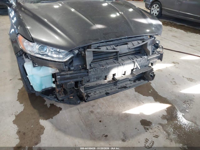 1FA6P0H78G5134877 Ford FUSION SE