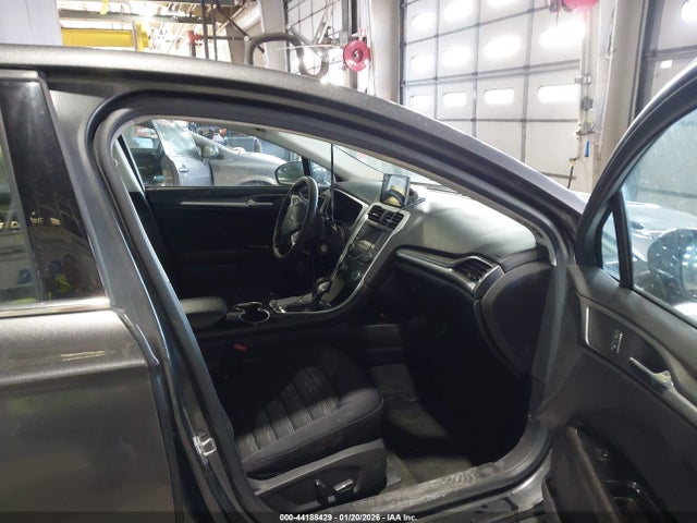 1FA6P0H78G5134877 Ford FUSION SE
