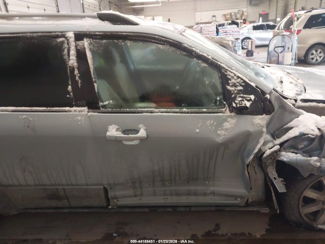 2008 FORD TAURUS X 1FMDK05W68GA03783 Photo 4