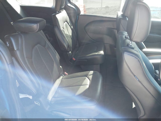 Auction sale of the 2026 Chrysler Pacifica Select, vin: 2C4RC1BGXTR201235, lot number: 44188459