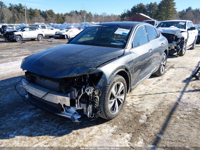 2024 AUDI Q8 E-TRON WA1CAAGE8RB030991 Photo 1