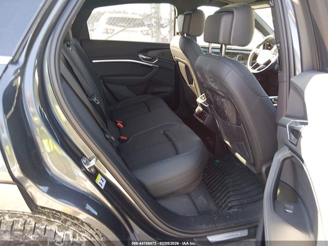 2024 AUDI Q8 E-TRON WA1CAAGE8RB030991 Photo 7