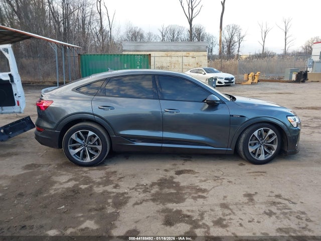 WA12AAGE4MB027901 Audi E-tron Sportback Premium Plus Quattro