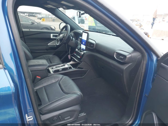 2023 FORD EXPLORER 1FM5K8GC8PGA00131 Photo 4