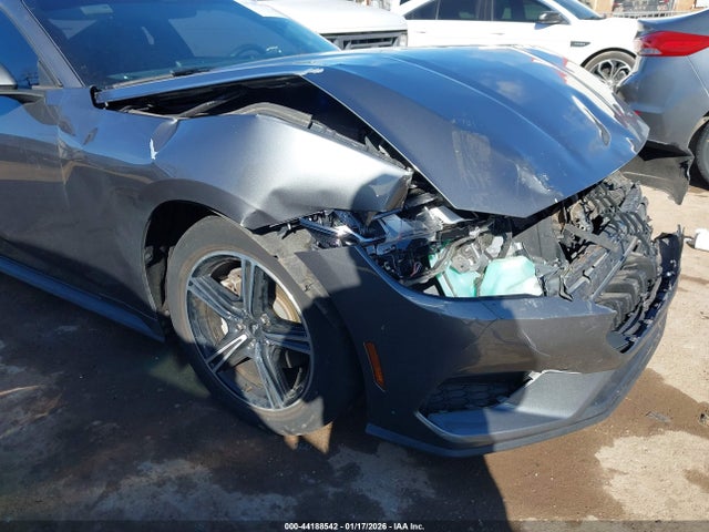 44188542 :رقم المزاد ، 1FA6P8TH2R5107367 vin ، 2024 Ford Mustang Ecoboost Fastback مزاد بيع
