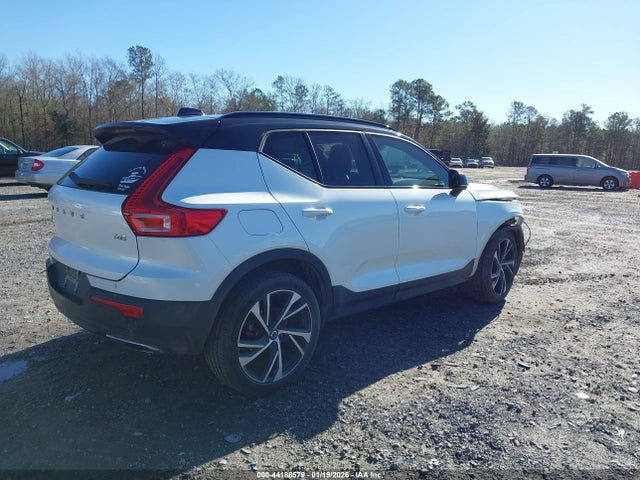 2020 VOLVO XC40 YV4AC2HMXL2284418 Photo 3