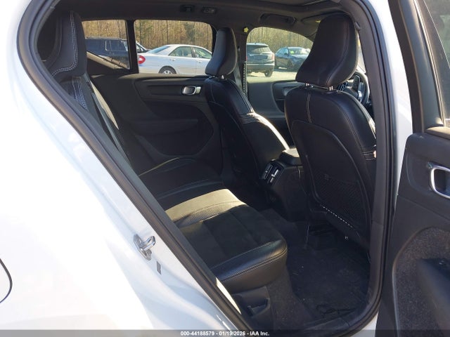 2020 VOLVO XC40 YV4AC2HMXL2284418 Photo 7