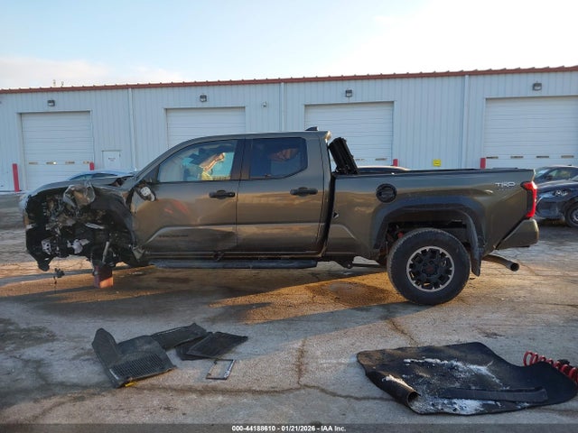 44188610 :رقم المزاد ، 3TMLB5JN5SM188528 vin ، 2025 Toyota Tacoma Trd Off Road مزاد بيع