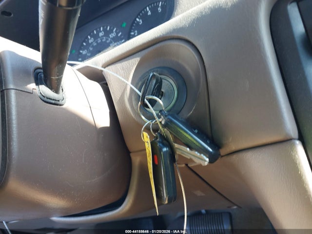 2001 TOYOTA CAMRY 4T1BG22K71U068221 Photo 10