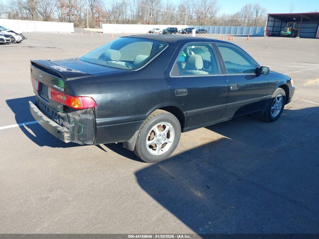 2001 TOYOTA CAMRY 4T1BG22K71U068221 Photo 3