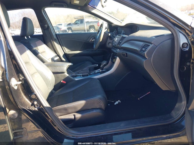 1HGCR2F5XGA146882 Honda Accord Sport