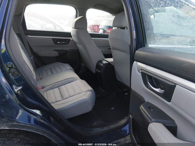 2HKRW6H36JH208671 Honda CR-V LX