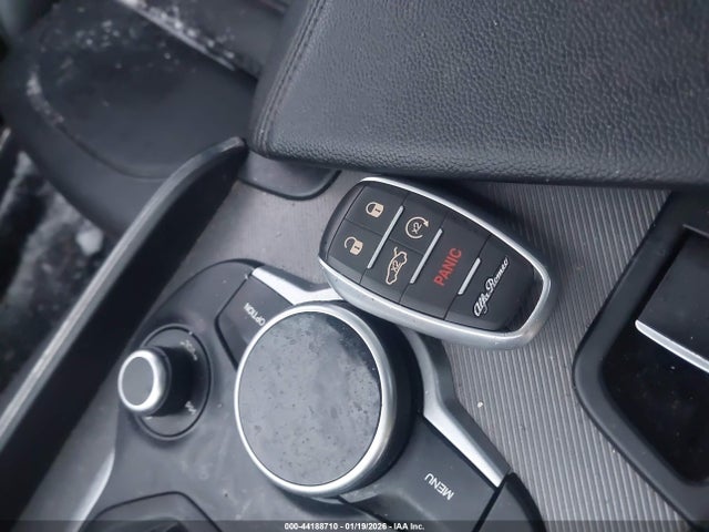 Aukcja sprzedaży 2019 Alfa Romeo Giulia Ti Sport Awd, vin: ZARFANBNXK7601994, numer aukcji: 44188710