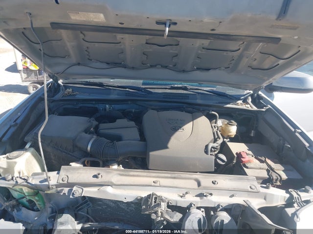 5TFAZ5CN3MX116403 Toyota Tacoma Sr5 V6