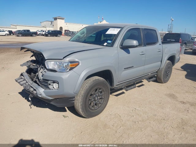 5TFAZ5CN3MX116403 Toyota Tacoma Sr5 V6