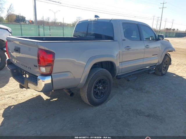 5TFAZ5CN3MX116403 Toyota Tacoma Sr5 V6