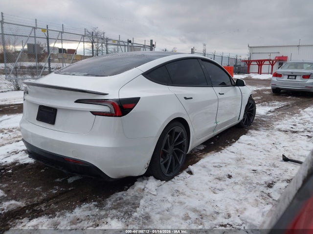 2025 TESLA MODEL 3 5YJ3E1ET1SF037067 Photo 3