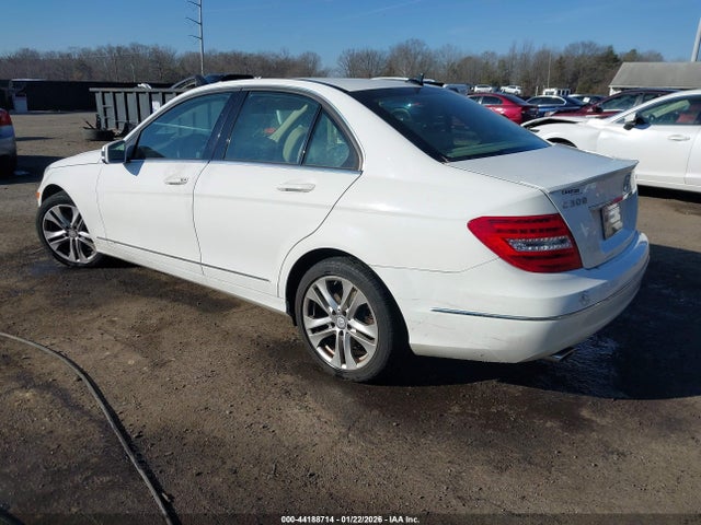 Продаж на аукціоні авто 2013 Mercedes-benz C 300 Luxury 4matic, vin: WDDGF8AB7DA786221, номер лоту: 44188714