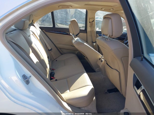 Продаж на аукціоні авто 2013 Mercedes-benz C 300 Luxury 4matic, vin: WDDGF8AB7DA786221, номер лоту: 44188714