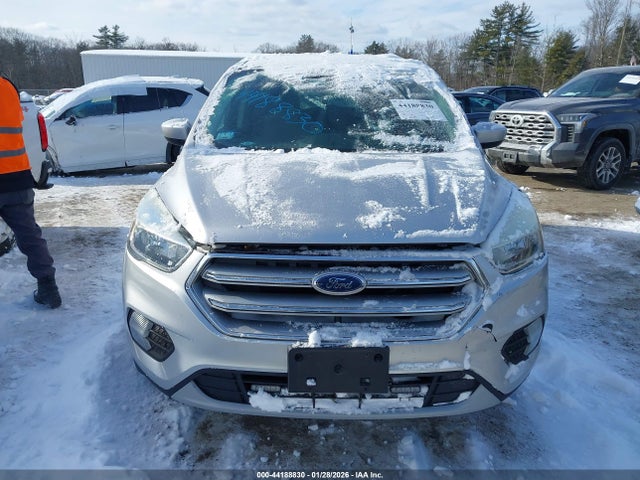 1FMCU9GD1HUC16342 Ford ESCAPE SE
