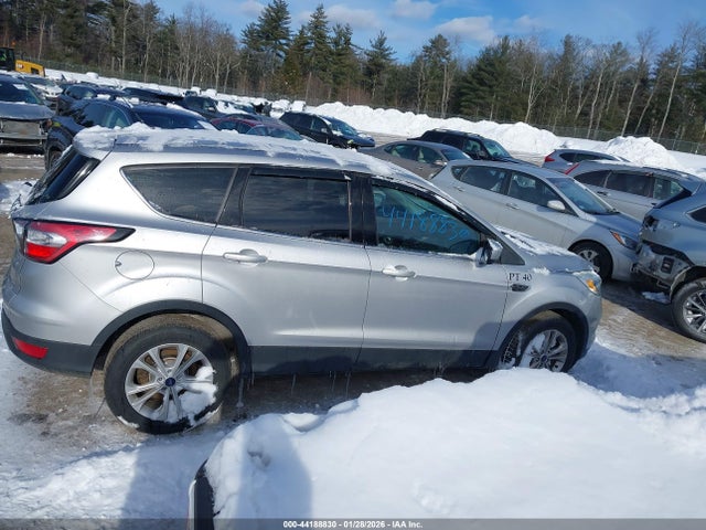 1FMCU9GD1HUC16342 Ford ESCAPE SE