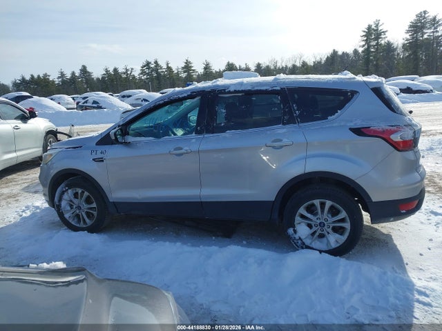1FMCU9GD1HUC16342 Ford ESCAPE SE