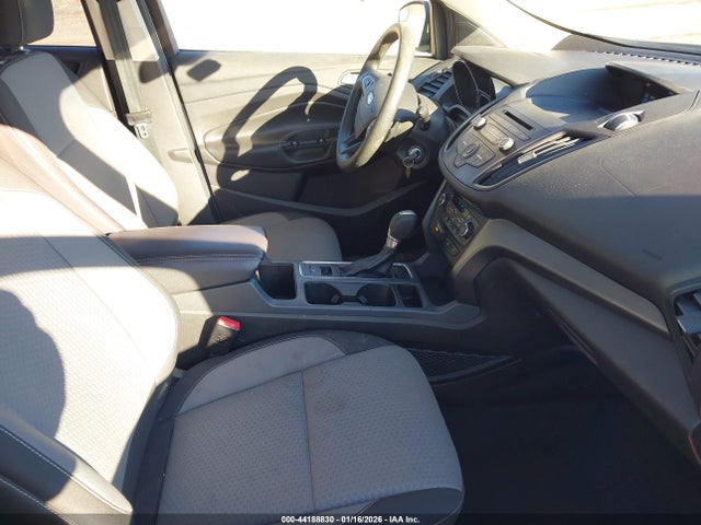 1FMCU9GD1HUC16342 Ford ESCAPE SE