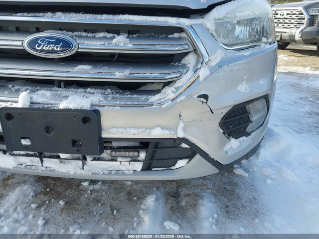 1FMCU9GD1HUC16342 Ford ESCAPE SE