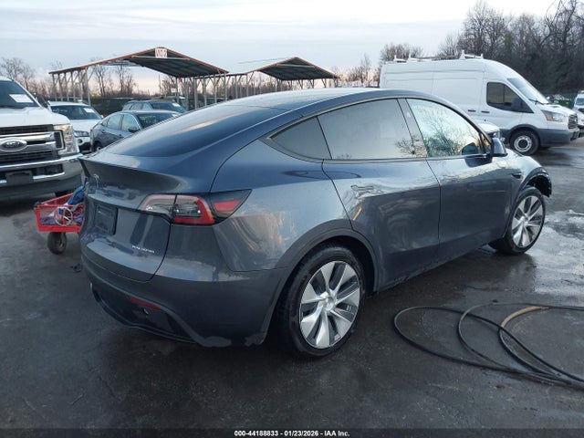 2023 TESLA MODEL Y 7SAYGDEE0PA172079 Photo 3